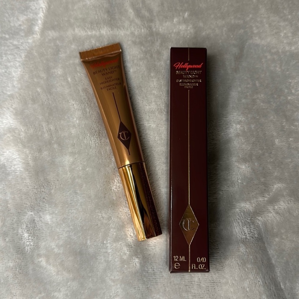 Charlotte Tilbury Beauty Highlighter Wand Spotlight